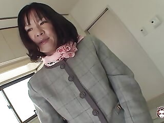 Makiko Nakane Is a Hard..