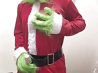 Christmas Grinch cosplay..