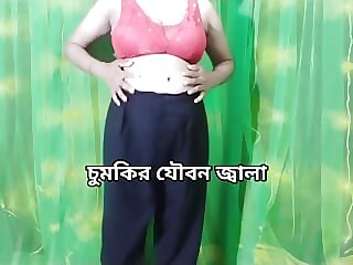 Indian beautiful milf..